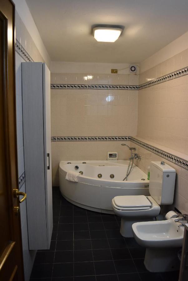 فندق Relais Lorebian بيزا المظهر الخارجي الصورة